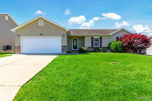 107 Chestnut Ridge Dr, Wright City, MO 63390 - Photo 1