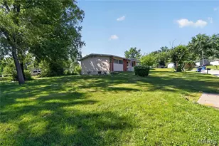 10336 Deem Dr, Saint Louis, MO 63136 - Photo 1