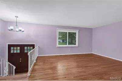 1357 Glenstone Drive, Maryland Heights, MO 63043 - Photo 7