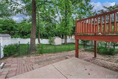 1357 Glenstone Drive, Maryland Heights, MO 63043 - Photo 17