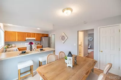 1324 Summergate Parkway, Saint Charles, MO 63303 - Photo 7