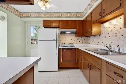 808 Dumont Place #E, Saint Louis, MO 63125 - Photo 5