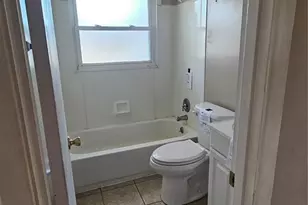 1090 Lindsay Ln, Florissant, MO 63031 - Photo 5