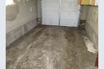 1090 Lindsay Lane, Florissant, MO 63031 - Photo 13