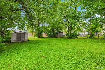 1904 N 5th Street, Saint Charles, MO 63301 - Photo 35