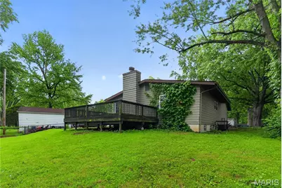 1065 Briarbrae Drive, Saint Louis, MO 63138 - Photo 1