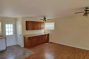 929 Clearfield Dr, Ferguson, MO 63135 - Photo 5