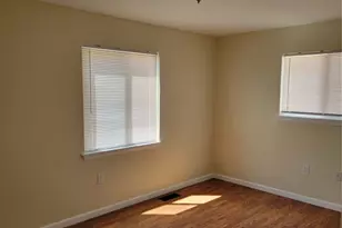 929 Clearfield Dr, Ferguson, MO 63135 - Photo 7