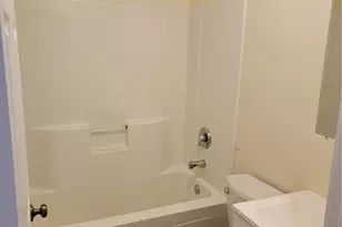 929 Clearfield Dr, Ferguson, MO 63135 - Photo 9