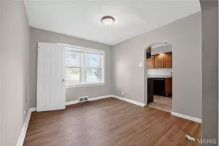 4701 Nelson Dr, Saint Louis, MO 63121 - Photo 5