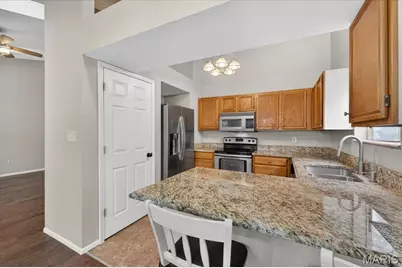409 Hunters Crossing Court, Wildwood, MO 63040 - Photo 11