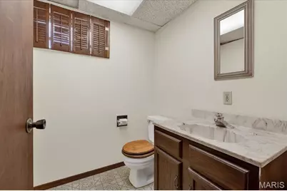 12467 Villa Hill Lane, Creve Coeur, MO 63141 - Photo 39