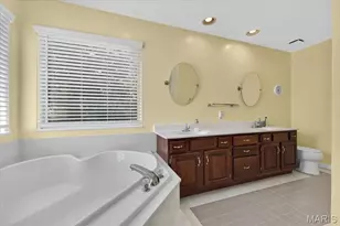 821 Pheasant Woods Dr, Manchester, MO 63021 - Photo 21