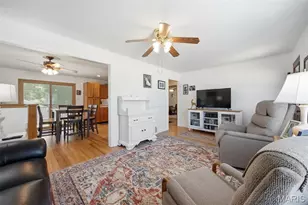 3218 St Joachim Ln, Saint Ann, MO 63074 - Photo 9