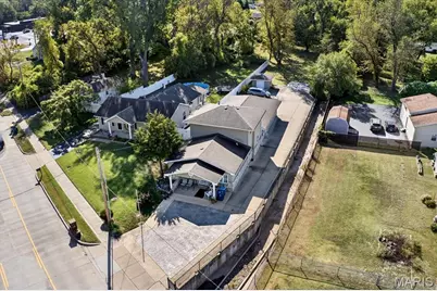 16 Midland Avenue, Maryland Heights, MO 63043 - Photo 1