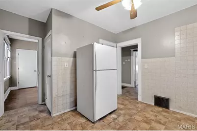 9450 Baltimore Avenue, Saint Louis, MO 63114 - Photo 23