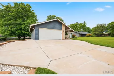14632 Laketrails Court, Chesterfield, MO 63017 - Photo 5