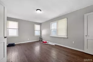 615 Derinda Ave, Saint Louis, MO 63135 - Photo 9