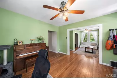 3833 Midview Avenue, Bridgeton, MO 63044 - Photo 9