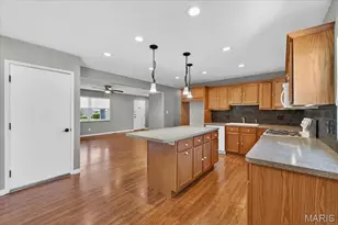 717 Whitewillow Ln, Manchester, MO 63021 - Photo 7