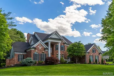 1012 Greystone Manor Parkway, Chesterfield, MO 63005 - Photo 53