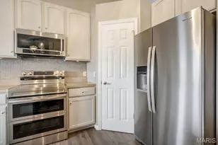 8110 Glen Arbor Dr, Lake Saint Louis, MO 63367 - Photo 11