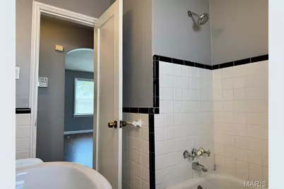 1506 Bradford Avenue, Saint Louis, MO 63133 - Photo 15