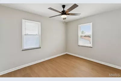 5248 Potomac Street, Saint Louis, MO 63139 - Photo 9