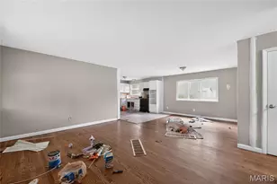 1055 Jackson Ln, Saint Louis, MO 63031 - Photo 9
