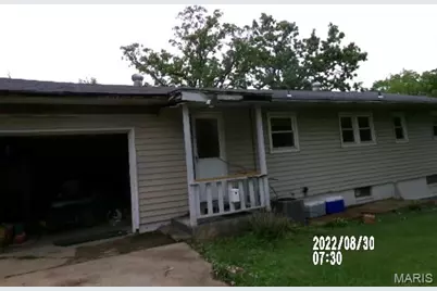 566 Walnut St, Bourbon, MO 65441 - Photo 7
