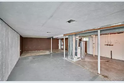 10132 Cavalier Court, Saint Louis, MO 63136 - Photo 37