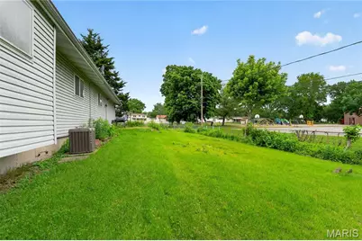 1245 Verlene Drive, Florissant, MO 63031 - Photo 3