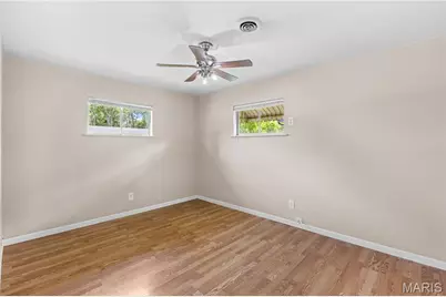9524 Guthrie Avenue, Saint Louis, MO 63134 - Photo 11