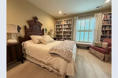 450 E Lockwood Avenue #206, Webster Groves, MO 63119 - Photo 5