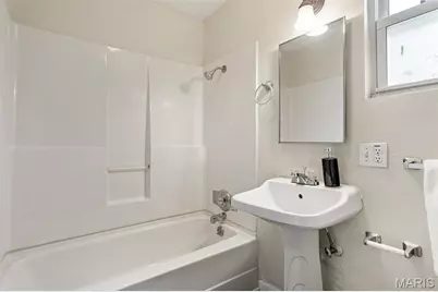 135 Grether Avenue, Hazelwood, MO 63135 - Photo 23