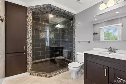112 Robin Hill Lane, Ballwin, MO 63021 - Photo 7
