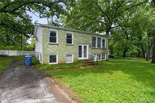 715 Valencia Ave, Saint Louis, MO 63138 - Photo 3