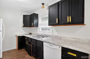 715 Valencia Ave, Saint Louis, MO 63138 - Photo 13