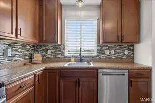 506 Rifle Ridge Dr, Wentzville, MO 63385 - Photo 9