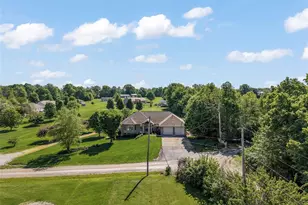750 W Walsh St, Montgomery City, MO 63361 - Photo 3