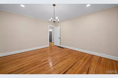5515 Milentz Avenue, Saint Louis, MO 63109 - Photo 9