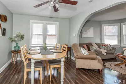8725 Susan Avenue, Saint John, MO 63114 - Photo 11