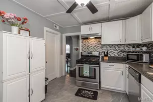 8725 Susan Ave, Saint John, MO 63114 - Photo 25