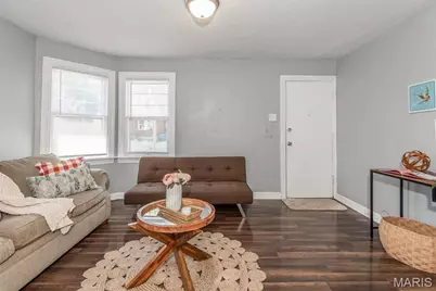 8725 Susan Avenue, Saint John, MO 63114 - Photo 5