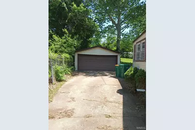 2036 Raft Drive, Hanley Hills, MO 63133 - Photo 7