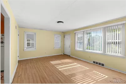 437 Warfield Avenue, Saint Louis, MO 63135 - Photo 3