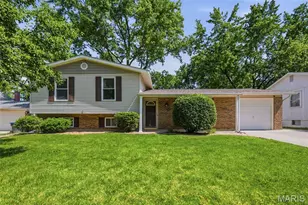 15 Creekside Dr, Saint Peters, MO 63376 - Photo 1