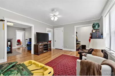 4953 Chippewa Street, Saint Louis, MO 63109 - Photo 5