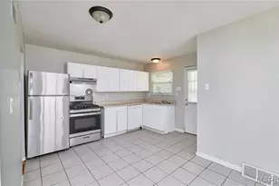 1960 Parker Rd, Florissant, MO 63033 - Photo 9