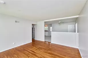1960 Parker Rd, Florissant, MO 63033 - Photo 7